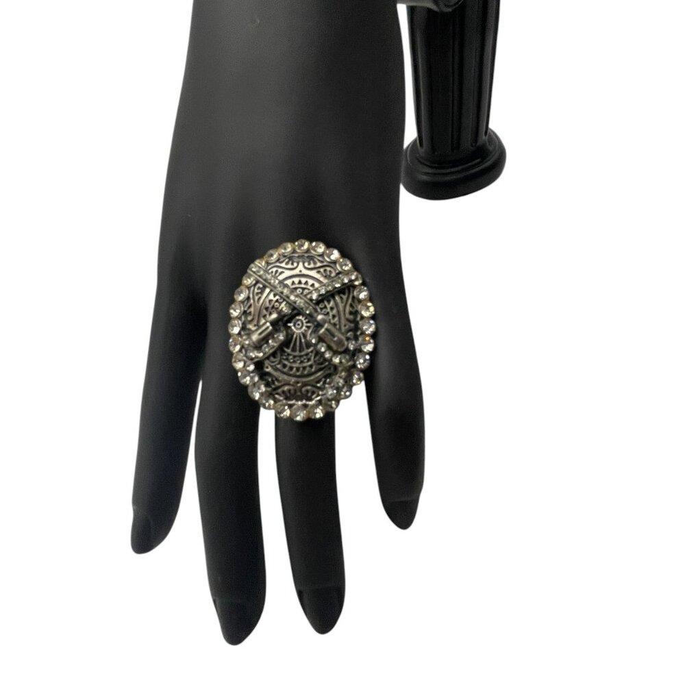 Silver Tone Stretch Ring with Pistols Size 7